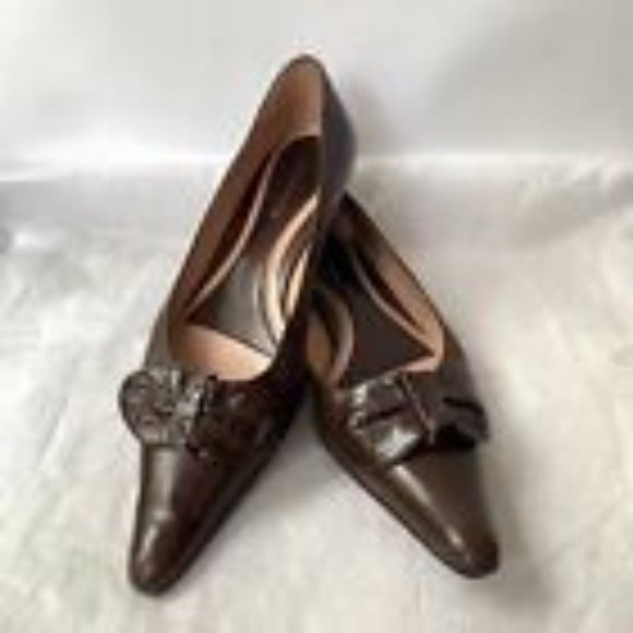 Albert Nipon Brown Leather Pointed Toe Kitten Heels Floral Detail - Size 8 Spain - Picture 7 of 12